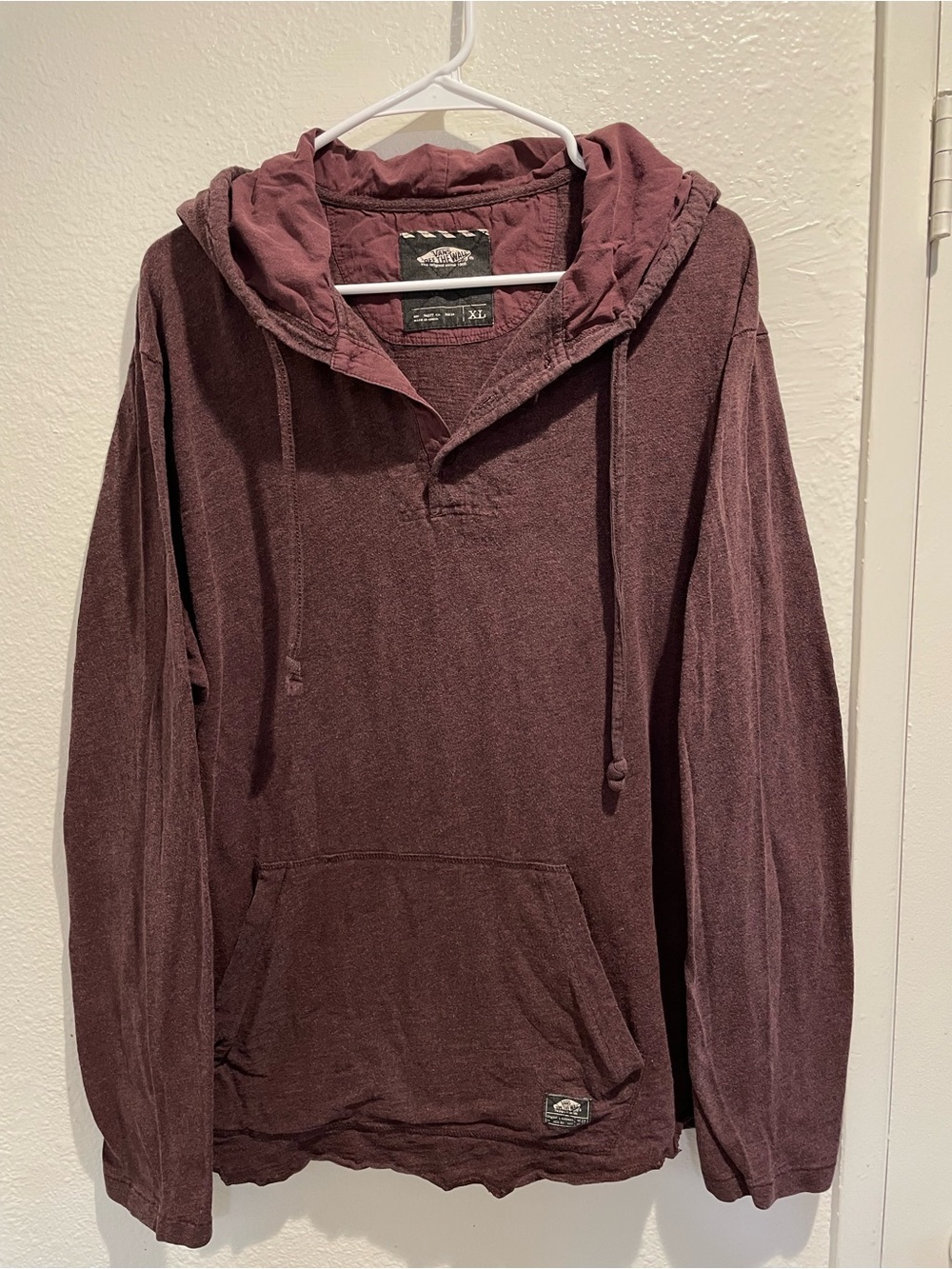 Vans Off The Wall Lightweight Henley Hoodie Distressed Maroon XL